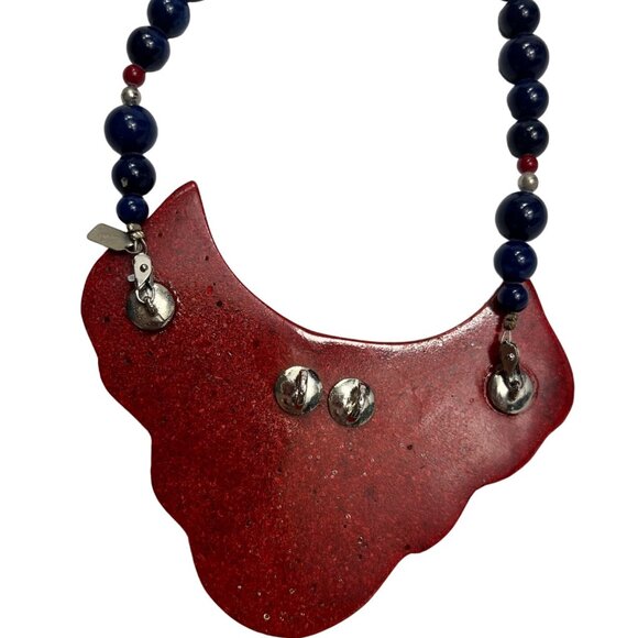 Vintage Red & Blue Beaded Necklace With Artistic Pendant A19 - Picture 5 of 7